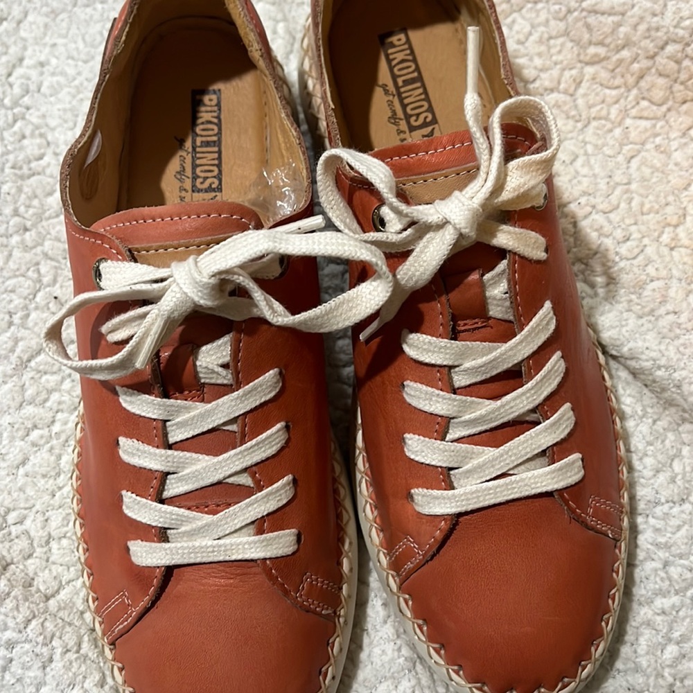 PIKOLINOS LEATHER SNEAKERS in orange, New condition, worn on time, sized 39